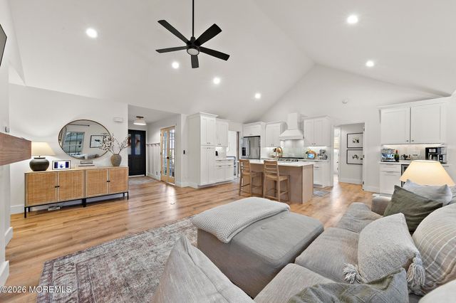 117 Bowline Road, Manahawkin, NJ 08050