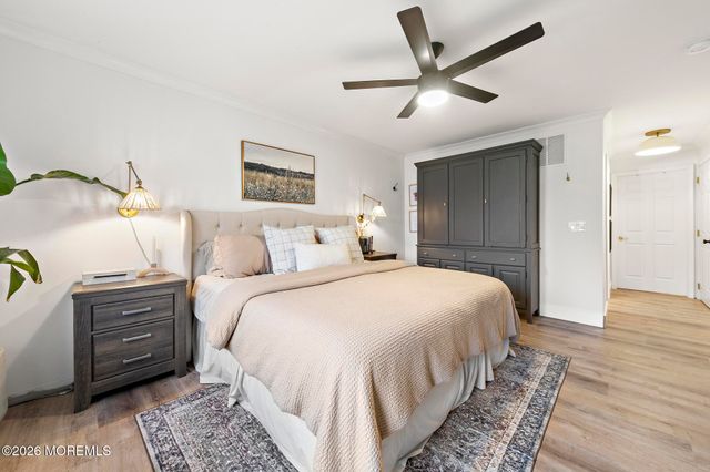 117 Bowline Road, Manahawkin, NJ 08050