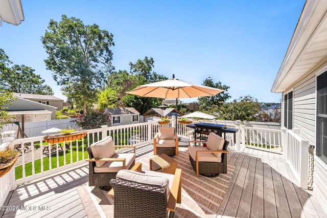 117 Bowline Road, Manahawkin, NJ 08050