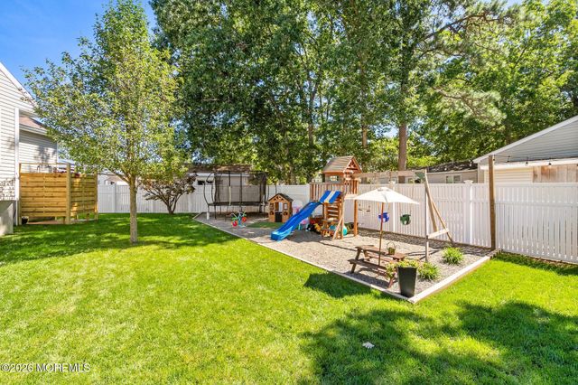 117 Bowline Road, Manahawkin, NJ 08050