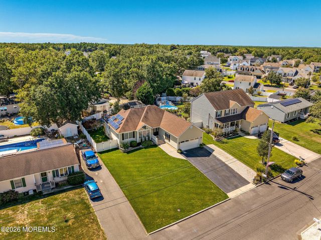 117 Bowline Road, Manahawkin, NJ 08050