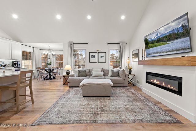 117 Bowline Road, Manahawkin, NJ 08050