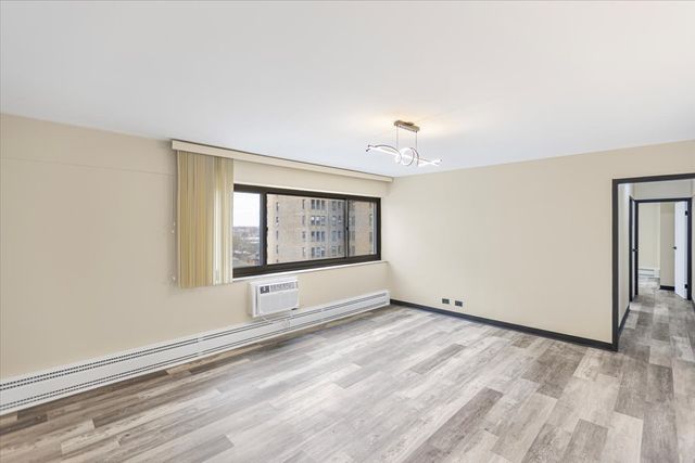 7337 S South Shore Drive 902, Chicago, IL 60649