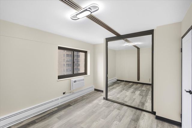 7337 S South Shore Drive 902, Chicago, IL 60649