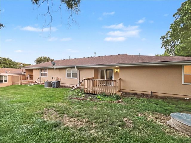 6124 Ash Court, Raytown, MO 64133