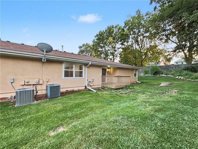 6124 Ash Court, Raytown, MO 64133