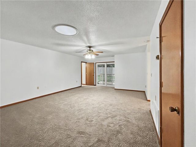 6124 Ash Court, Raytown, MO 64133