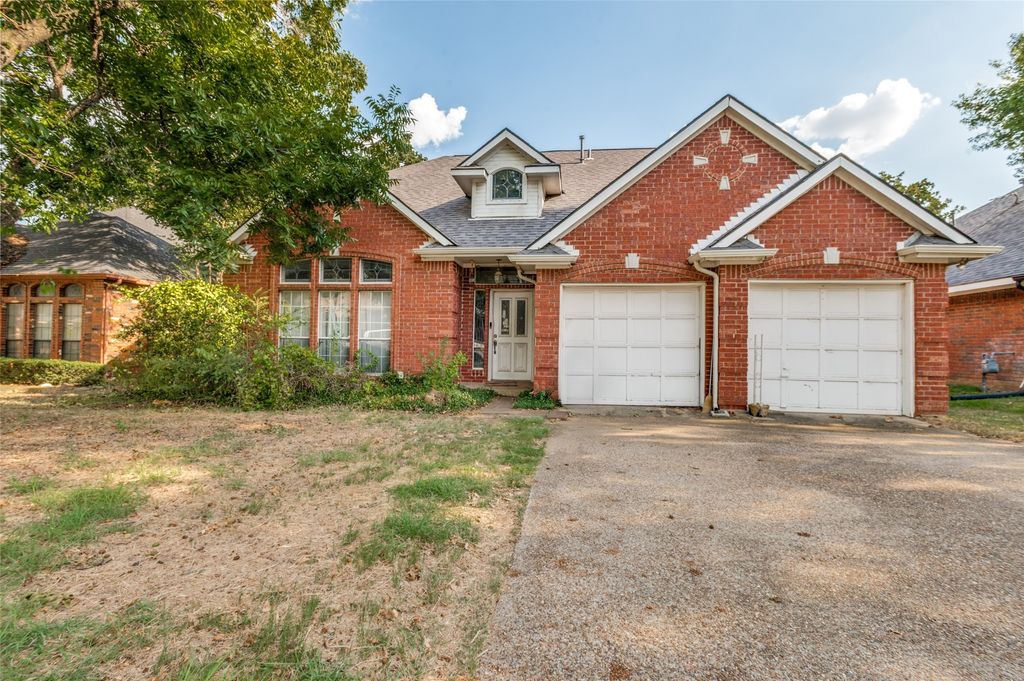 3312 Paint Brush Lane, Bedford, TX 76021 — exterior