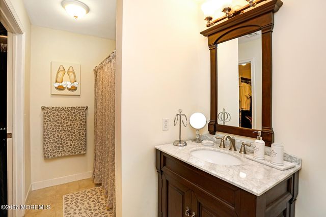 2102 Red Gate Road, Wall, NJ 07719