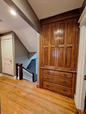 83 Chestnut Street, Gardner, MA 01440