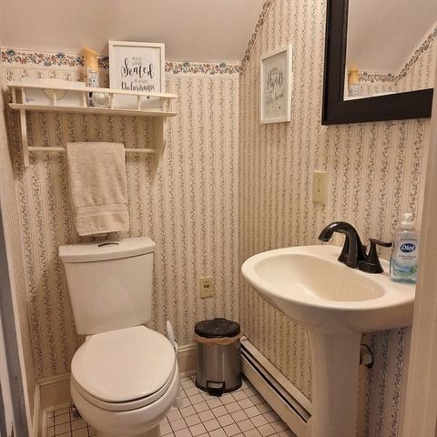 83 Chestnut Street, Gardner, MA 01440