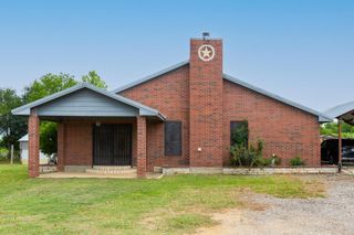 176 Old Lexington RD C, Elgin, TX 78621