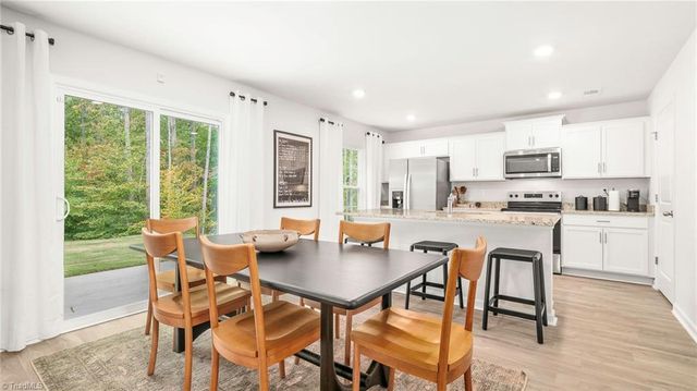 4727 Mount Hope Drive, Winston-salem, NC 27107