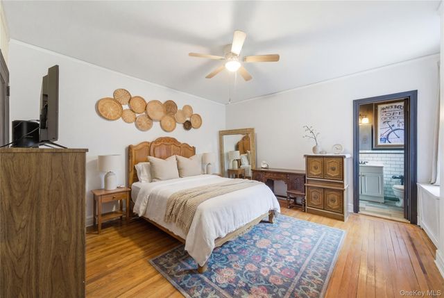 141 Woodmere Blvd 6J, Woodmere, NY 11598