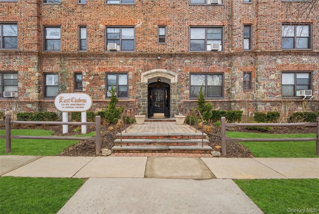 141 Woodmere Blvd 6J, Woodmere, NY 11598