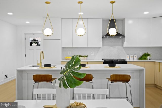 1018 BOSLEY RD, Cockeysville, MD 21030