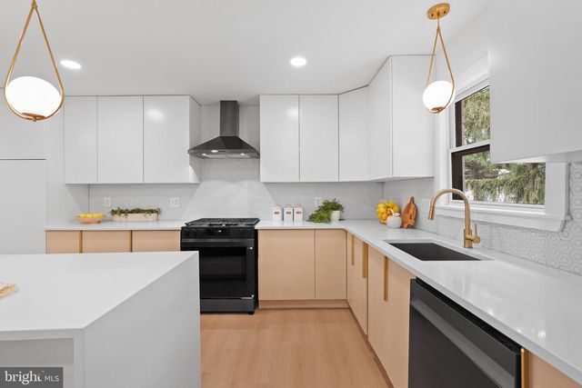 1018 BOSLEY RD, Cockeysville, MD 21030