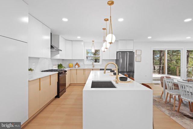 1018 BOSLEY RD, Cockeysville, MD 21030