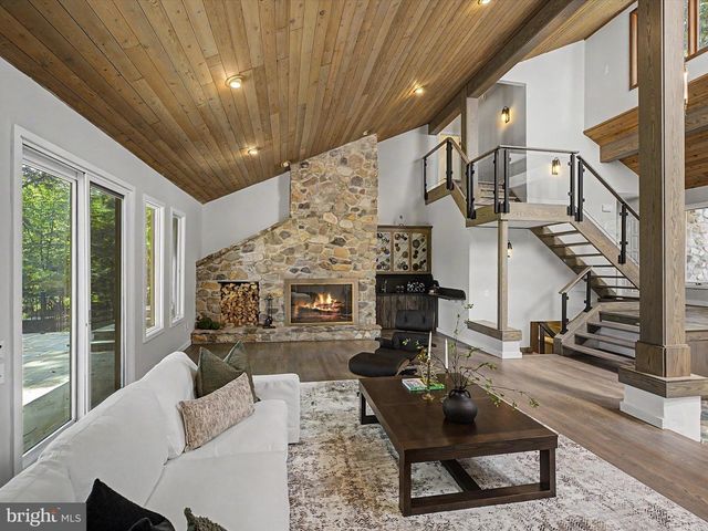 311 MILL RACE LN, Newtown, PA 18940
