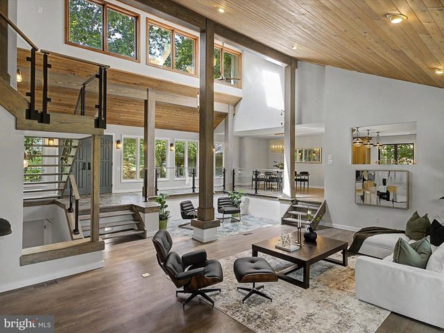 311 MILL RACE LN, Newtown, PA 18940