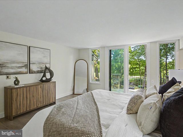311 MILL RACE LN, Newtown, PA 18940