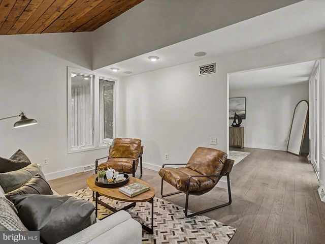 311 MILL RACE LN, Newtown, PA 18940