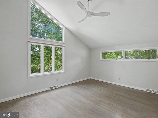 311 MILL RACE LN, Newtown, PA 18940