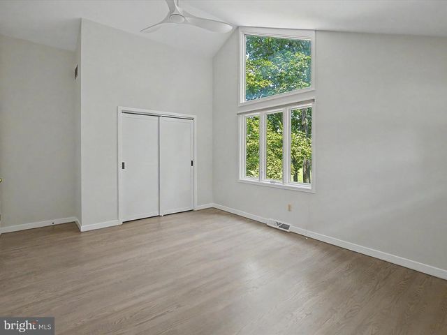311 MILL RACE LN, Newtown, PA 18940