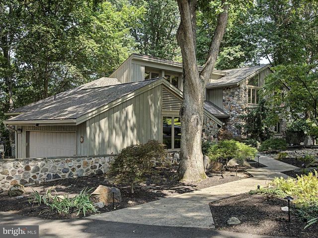 311 MILL RACE LN, Newtown, PA 18940