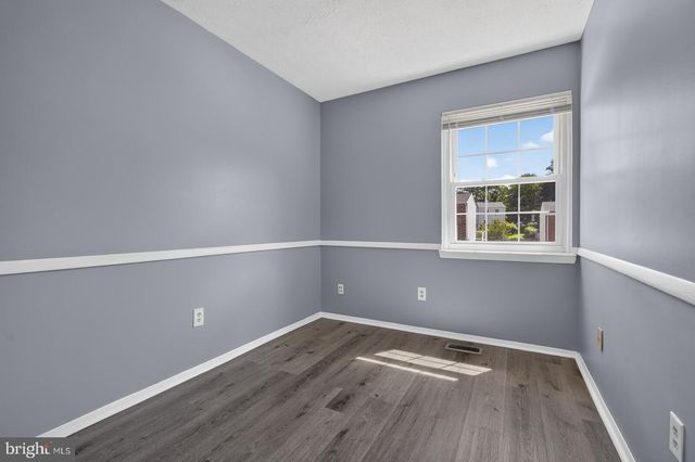 12 HALLVIEW CT, Nottingham, MD 21236