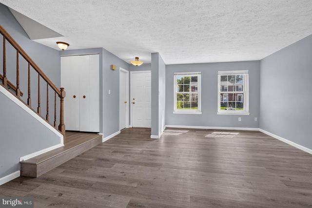 12 HALLVIEW CT, Nottingham, MD 21236
