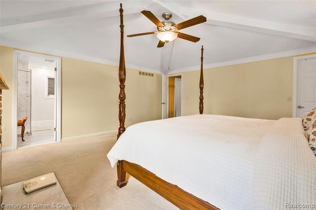 5994 Glen Eagles Drive, West Bloomfield, MI 48323