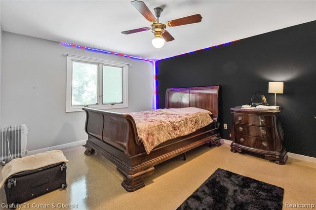 5994 Glen Eagles Drive, West Bloomfield, MI 48323