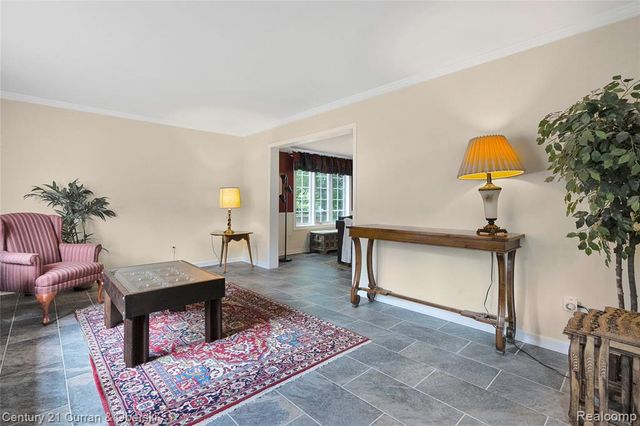 5994 Glen Eagles Drive, West Bloomfield, MI 48323