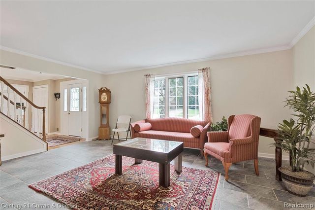 5994 Glen Eagles Drive, West Bloomfield, MI 48323