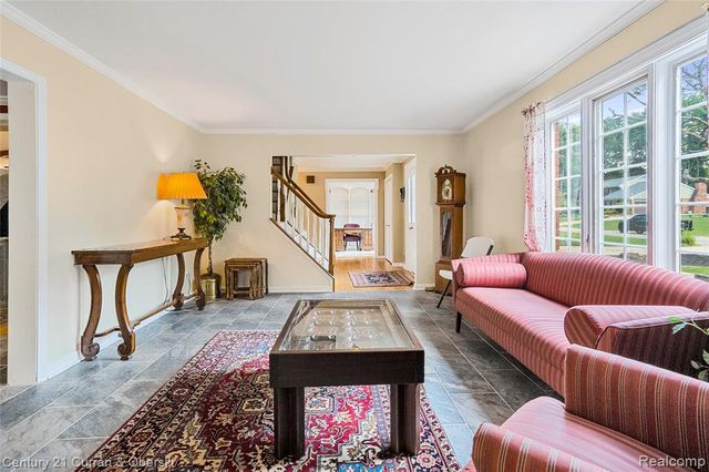 5994 Glen Eagles Drive, West Bloomfield, MI 48323