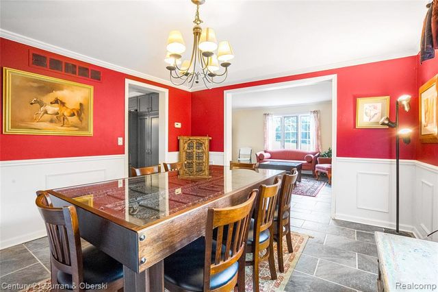5994 Glen Eagles Drive, West Bloomfield, MI 48323