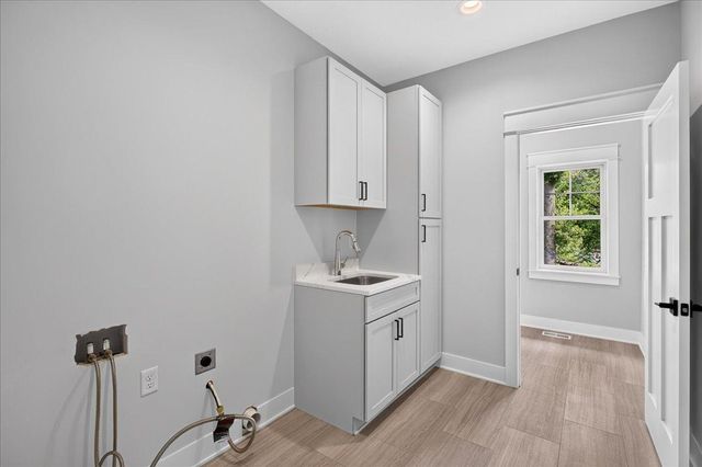 36 Lilah Lane, Tonka Bay, MN 55331