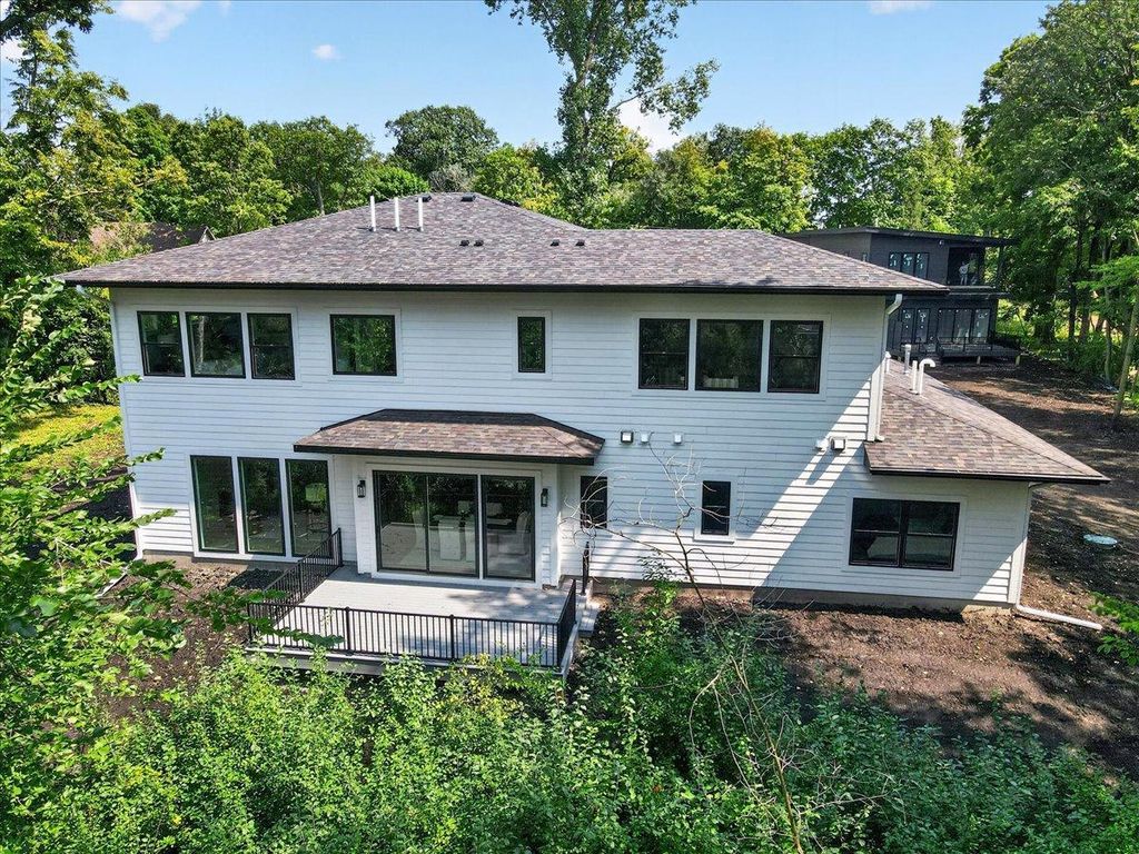 36 Lilah Lane, Tonka Bay, MN 55331 — photo 2
