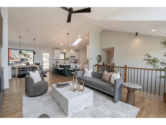 3276 Meadow View Rd, Evergreen, CO 80439