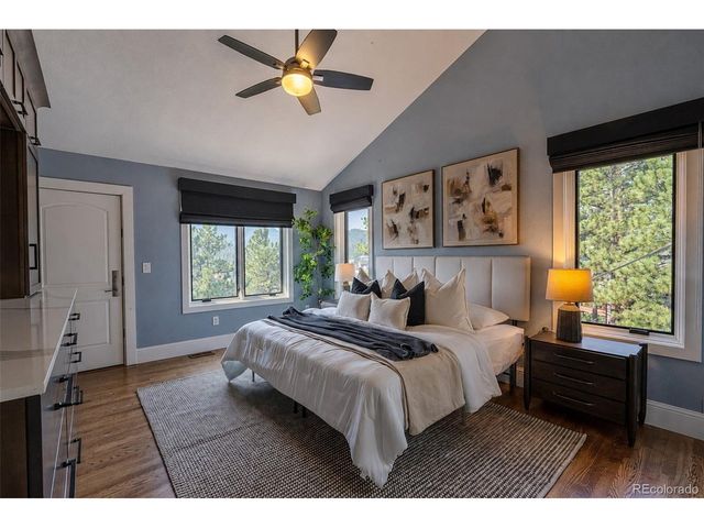 3276 Meadow View Rd, Evergreen, CO 80439