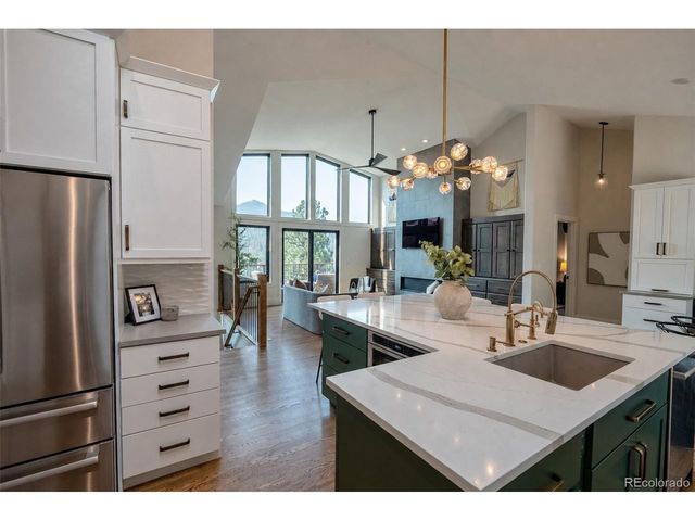 3276 Meadow View Rd, Evergreen, CO 80439