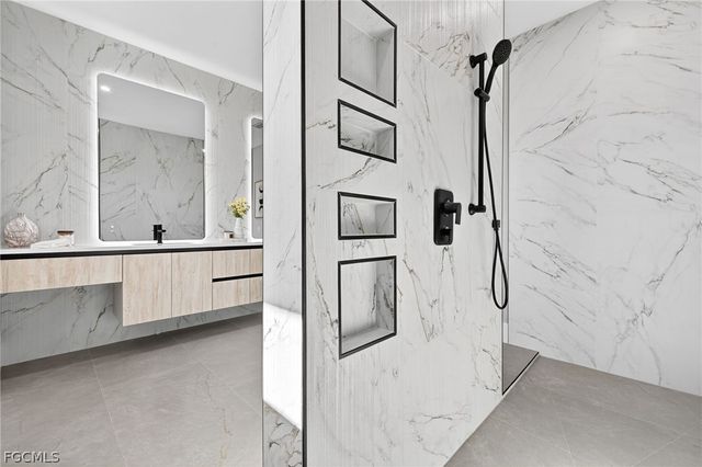 3130 SW 26th AVE, Cape Coral, FL 33914