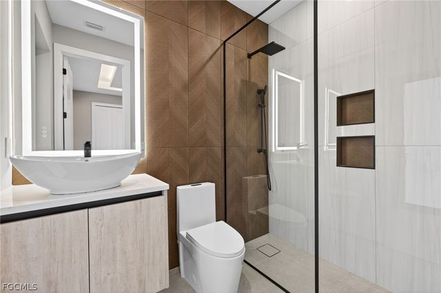 3130 SW 26th AVE, Cape Coral, FL 33914