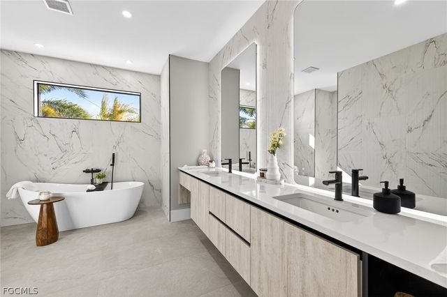 3130 SW 26th AVE, Cape Coral, FL 33914