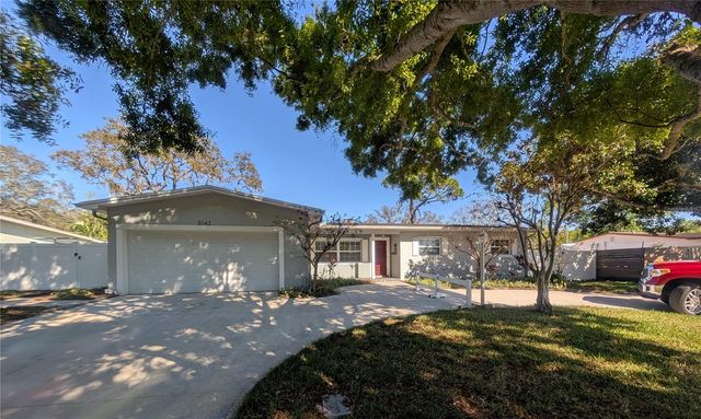 5041 MYRTLE LANE, Madeira Beach, FL 33708