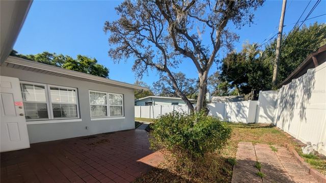 5041 MYRTLE LANE, Madeira Beach, FL 33708