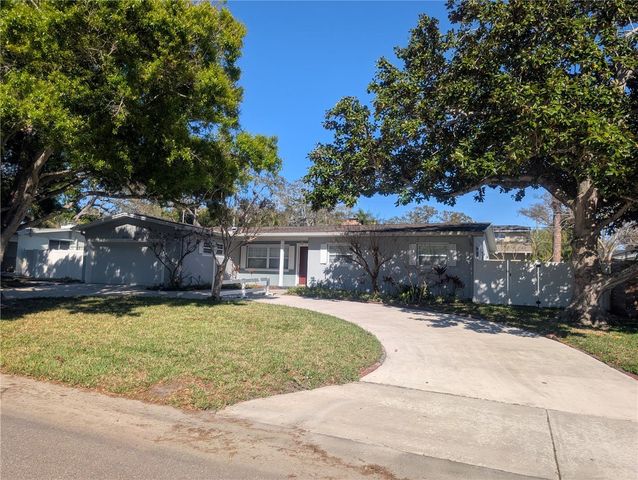 5041 MYRTLE LANE, Madeira Beach, FL 33708