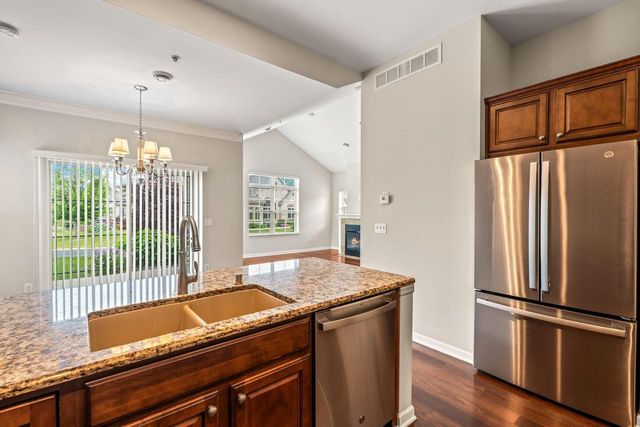 15160 Huff WAY #7-119, Brookfield, WI 53005