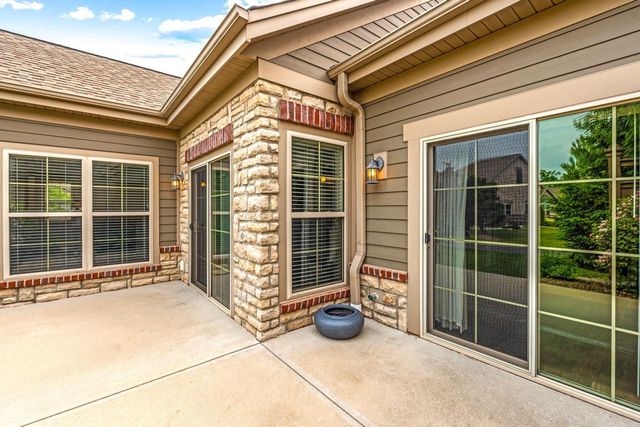 15160 Huff WAY #7-119, Brookfield, WI 53005
